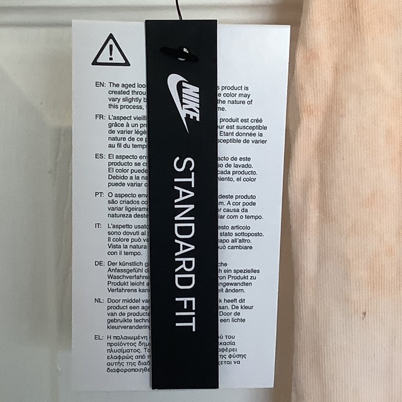 Mens Small NWT Nike Sportswear Shirt NYC New York Basketball Orange CZ9016-071 - Picture 4 of 7